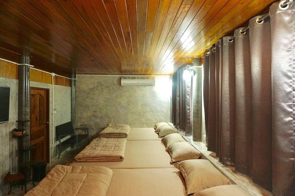 Bansuwan Homestay Amphawa Room photo