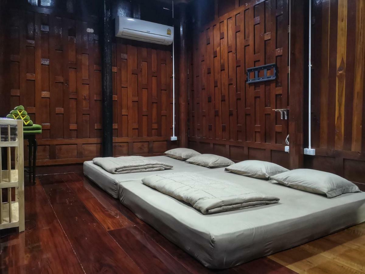 Bansuwan Homestay Amphawa Exterior photo